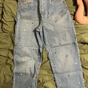 Universal Thread Light Blue Straight Leg Jeans with embroidered Accents